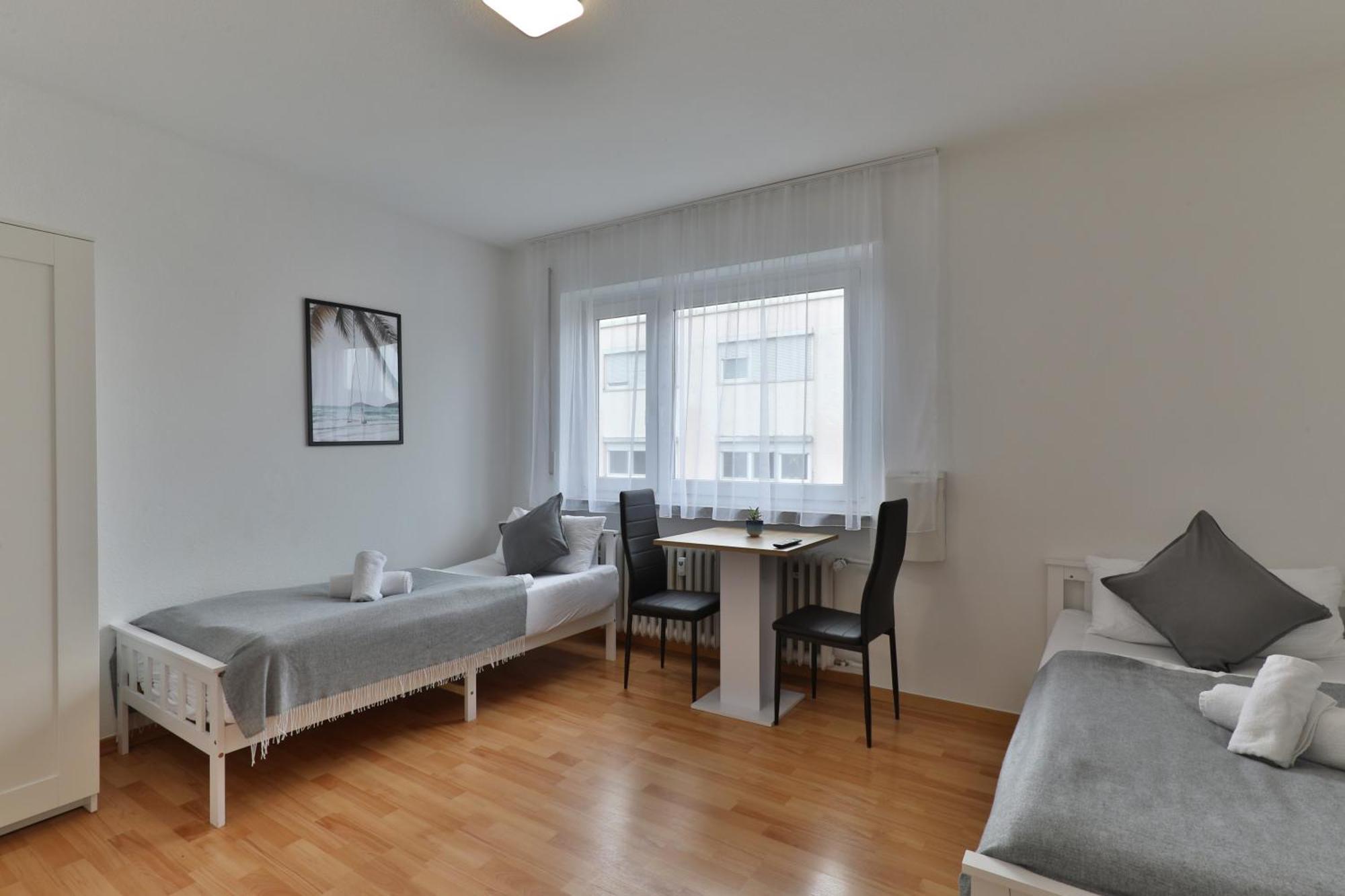 Moderne Ferienwohnungen - Service Wie Im Hotel Göppingen Eksteriør bilde