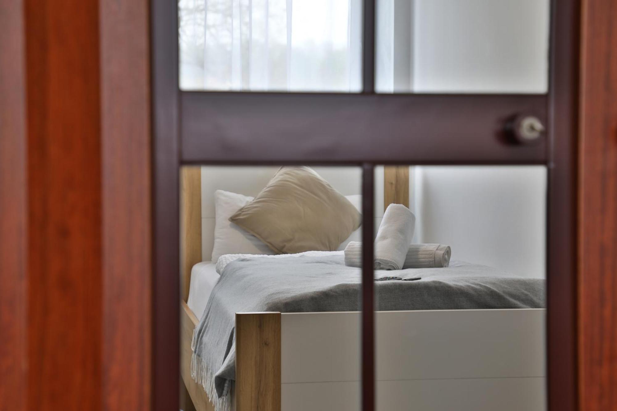 Moderne Ferienwohnungen - Service Wie Im Hotel Göppingen Eksteriør bilde