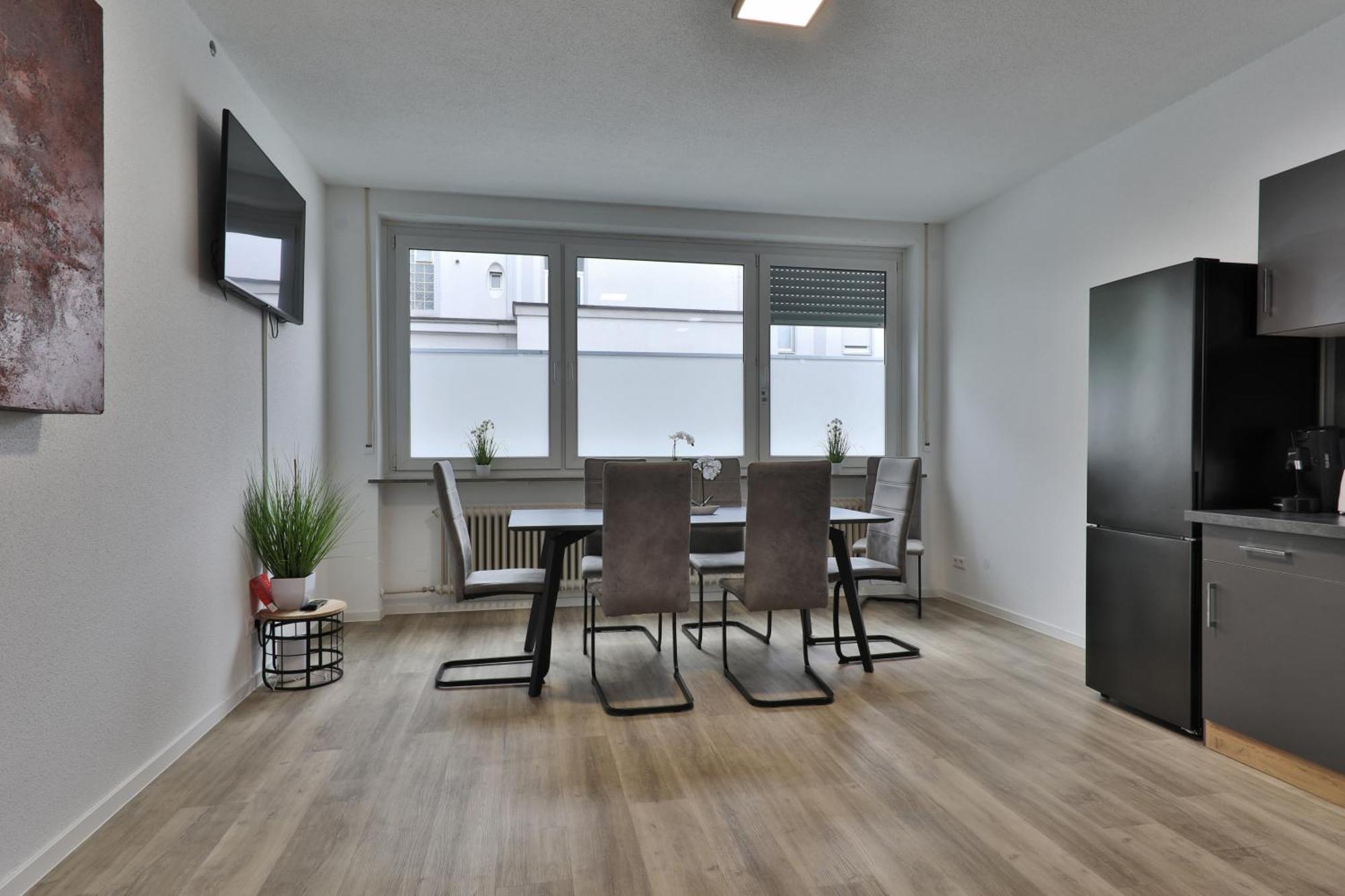 Moderne Ferienwohnungen - Service Wie Im Hotel Göppingen Eksteriør bilde